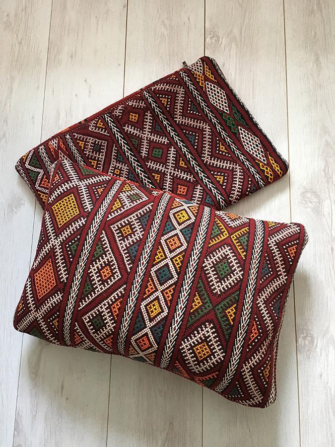 Berber cushion # Coussin kilim brodé REF BL1 with filling type Cushions  kilim with embroidery 90cm x 50cm.