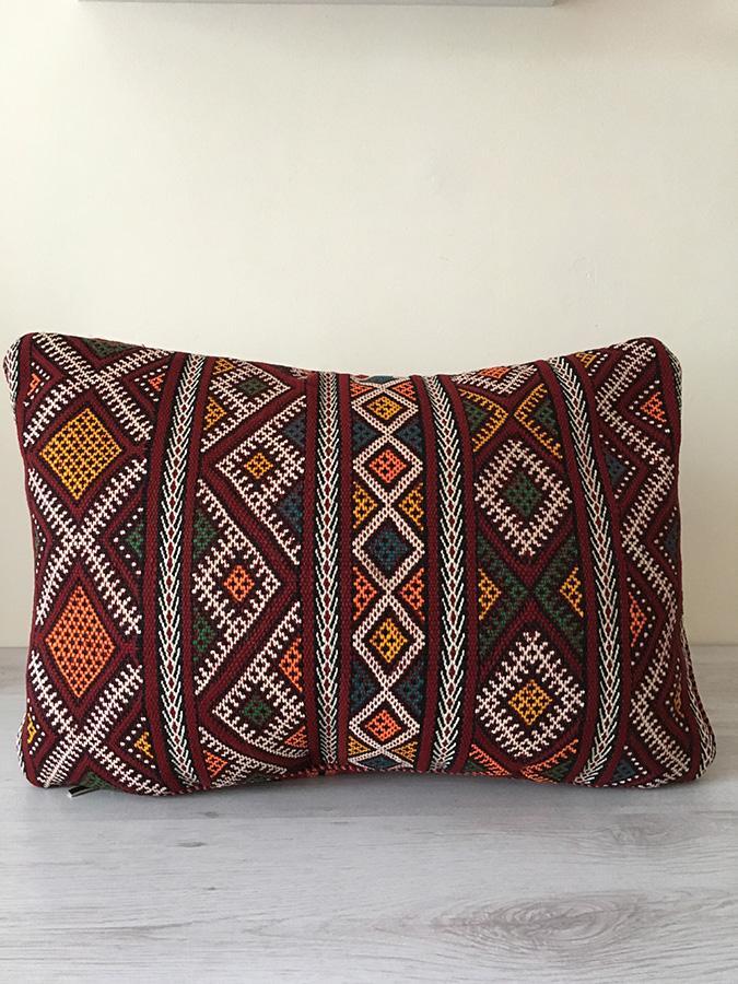 Berber cushion # Coussin kilim brodé REF BL1 with filling type Cushions  kilim with embroidery 90cm x 50cm.